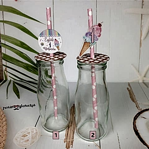 Dondurma Konsept Pipet Süslü Limonata Şişesi