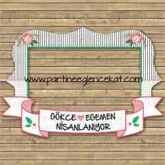 Çizgili Puantiyeli Tasarım Hatıra Fotoğraf Çerçevesi