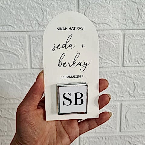 Zarif Özel Kesim Çikolata Kart Hediyelik