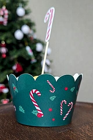 Yeşil Yılbaşı Desen Temalı Yılbaşı Cupcake Sargısı 10'lu Paket Yılbaşı Sofra Süsleri