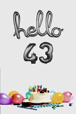 43 Yaş Doğum Günü Balonları - Hello 43 El Yazısı Gümüş Renk Folyo Balon