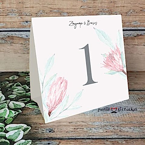 Soft Pembe Çiçekler Konsept Masa Numara Kartı