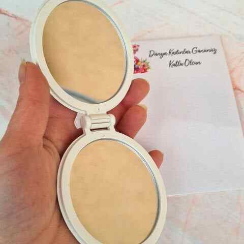 Plastik Aynalı Kadınlar Günü Hediye Seti Girl Power 8 Mart Hediyelik Ayna Toka Çanta