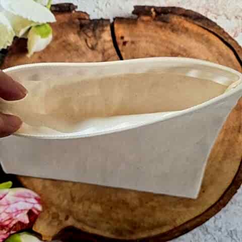 Plastik Aynalı Kadınlar Günü Hediye Seti Kadının Gücü 8 Mart Hediyelik Ayna Toka Çanta