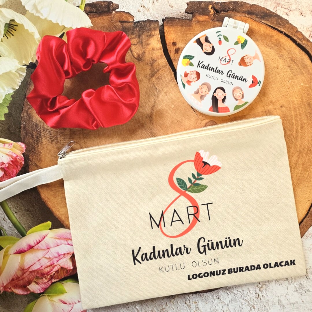 Plastik Aynalı Kadınlar Günü Hediye Seti Kadın Figürleri 8 Mart Hediyelik Ayna Toka Çanta