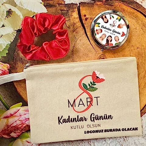 Metal Aynalı Kadınlar Günü Hediye Seti Kadın Figürleri 8 Mart Hediyelik Ayna Toka Çanta