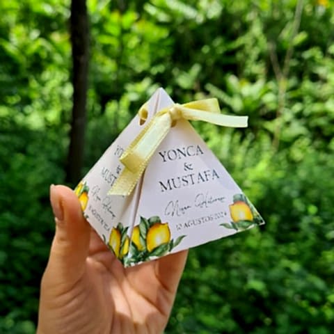 Limon Bahçesi Konsept Piramit Şekilli Nikah Şekeri