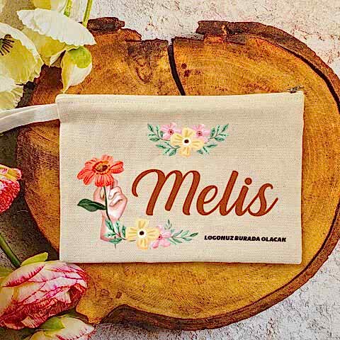 Tek Tek İsimli Makyaj Çantası 8 Mart Kadınlar Günü Logo Baskılı Turuncu Çiçekler