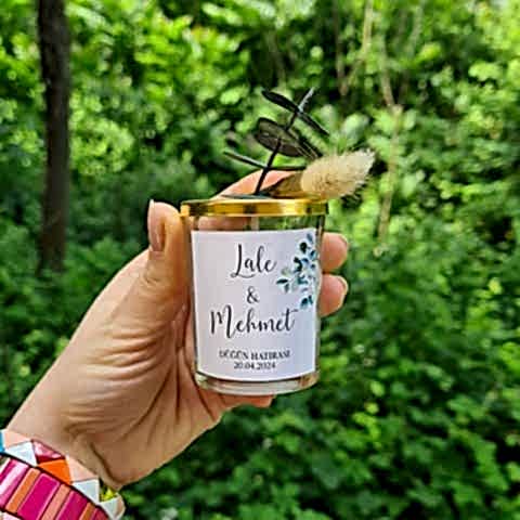 Retro Okaliptus Yapay Çiçek Süslemeli Konsept Mum Hediyelik