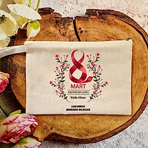 Makyaj Çantası 8 Mart Kadınlar Günü Logo Baskılı Kırmızı Çiçekler