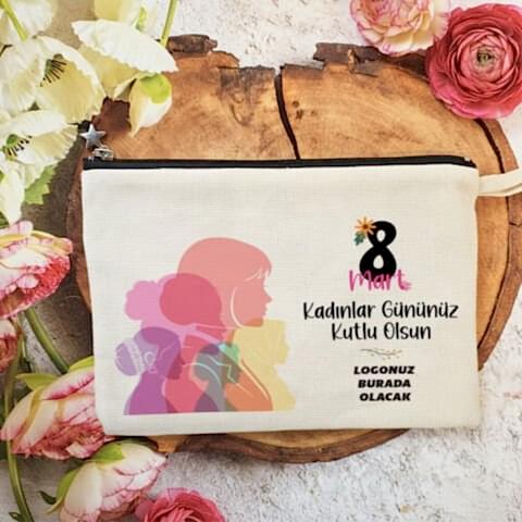 Astarlı Lüx Clutch Çanta Renkli Kadınlar 8 Mart Kadınlar Günü Logo Baskılı