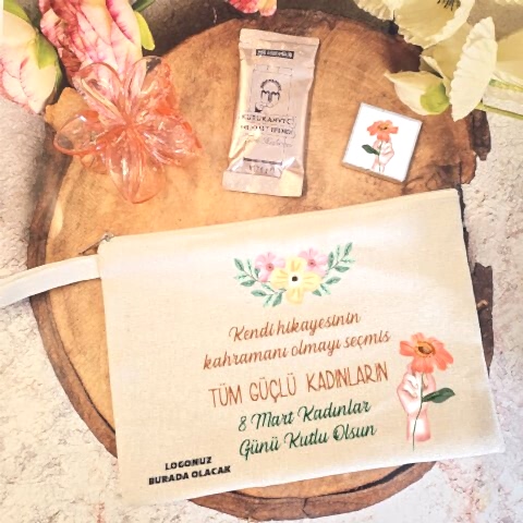 Tokalı Kahveli Kadınlar Günü Hediye Seti Turuncu Çiçekler 8 Mart Hediyelik  Toka Çanta