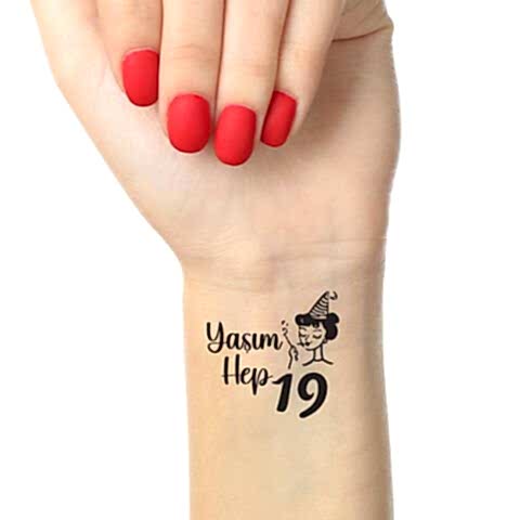 Siyah Zarif Fiyonk Konsept Yaşım 19 Dövme