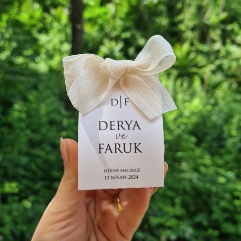 Zarif Logolu Konsept Özel Kesim Kutulu Bubble Mum Hediyelik