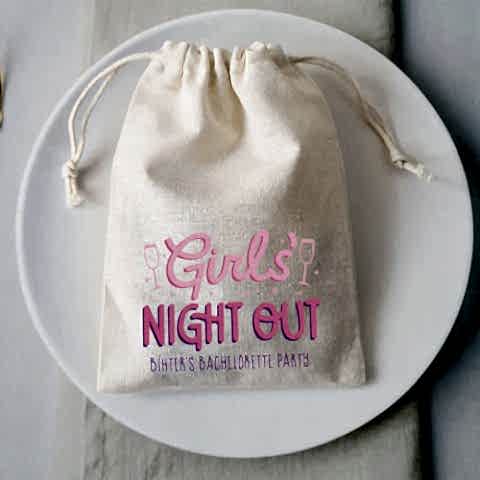 Girls Night Out Hediye Kesesi