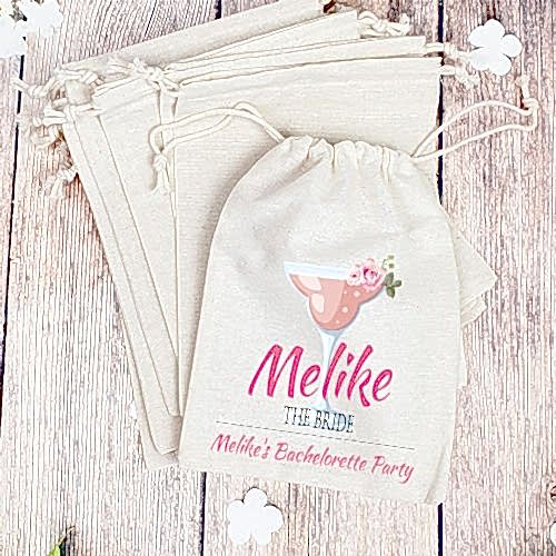 Tek Tek İsimli Çiçekli Rose Konsept Baskılı Bez Kese