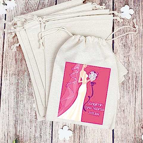 Beyaz Elbiseli Konsept Kına Hediyelikleri Kesesi