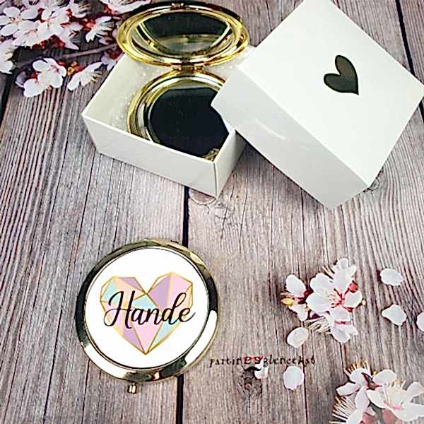 Özel Kutusunda Tek İsim Yazılı Ayna