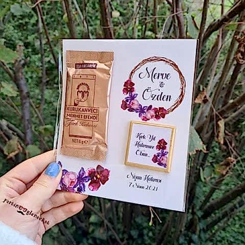 Bordo Çiçekler Konsept Söz Nişan Hediyesi