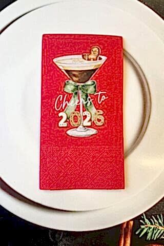 Kadehte Kurabiye Adam Kırmızı Yılbaşı Peçetesi 12li Paket