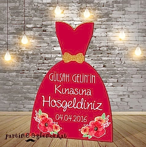 Kına Elbisesi Konsept Karşılama Panosu