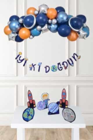 Uzay Konsept Bannerlı Masa Üstü Pano Setli Doğum Günü Balon Zinciri Seti