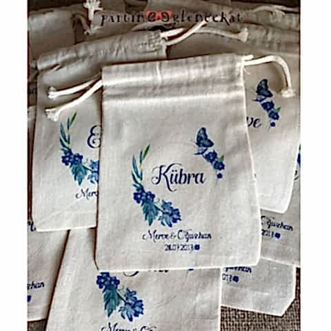 Tek Tek İsimli Mavi Çiçekler Konsept Hediye Kesesi