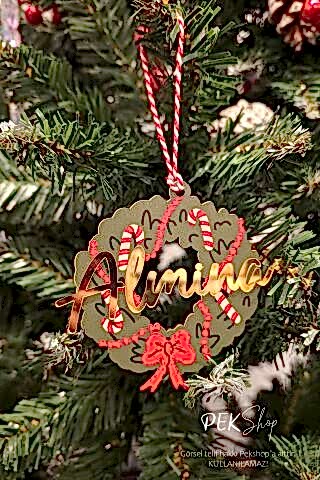 İsme Özel Gold Ayna İsimli Yılbaşı Çelengi Şekilli İsimli Yılbaşı Ağaç Süsü