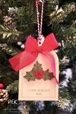 İsme Özel Kokina Figürlü Fiyonk Kurdeleli Yılbaşı Ağaç Süsü