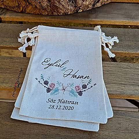 Somon Çiçekler - Kozalak Konsept İsim Baskılı Kese