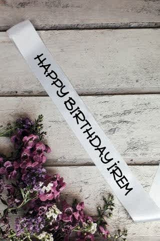 Baskılı Kişiye Özel Beyaz Doğum Günü Kuşağı
