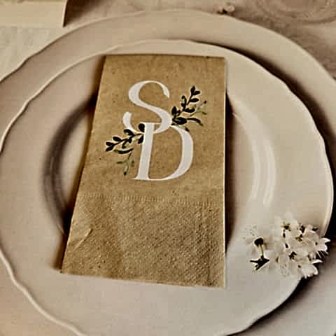 Baş Harf Detaylı Yapraklı Kraft Peçete