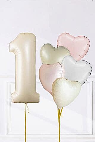 Saten Pembe Beyaz Retro Krem Renkler Kalp ve Yaş Rakamlı Doğum Günü Balon Seti