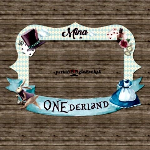 Alice In Wonderland Konsept Fotoğraf Çerçevesi