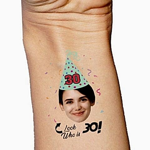 Look Who is... Doğum Günü Fotoğraflı Geçici Dövme