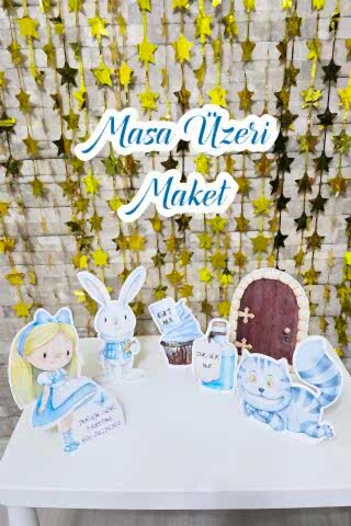 Alice in Wonderland Tema Doğum Günü Ayaklı Pano Seti Alice in Wonderland Doğum Günü Masa Üstü Panolar